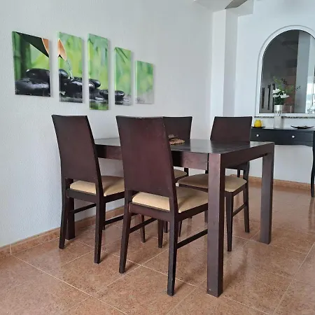 - Sleeps 6 - Parking - Pool - Petfriendly Villa Orihuela