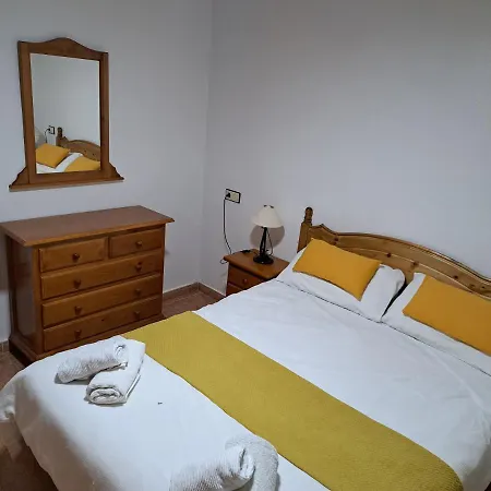 - Sleeps 6 - Parking - Pool - Petfriendly Villa Orihuela